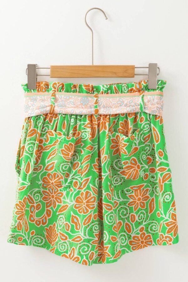 Green Floral Print Pocketed Front Knot High Waist Casual Shorts - Image 7