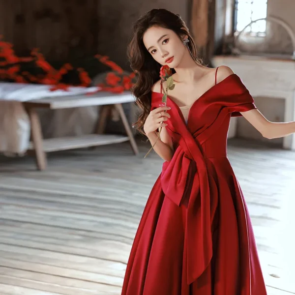 Red One Shoulder Strap Sexy Fluffy Satin Temperament Bridal Wedding Dress