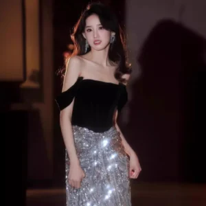 High-end Black One-shoulder Velvet Sequins Dress