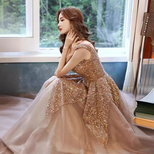 New Wedding High-end Golden Sequined Heavy-duty Catwalk Dignified Long Evening Dress - Image 2