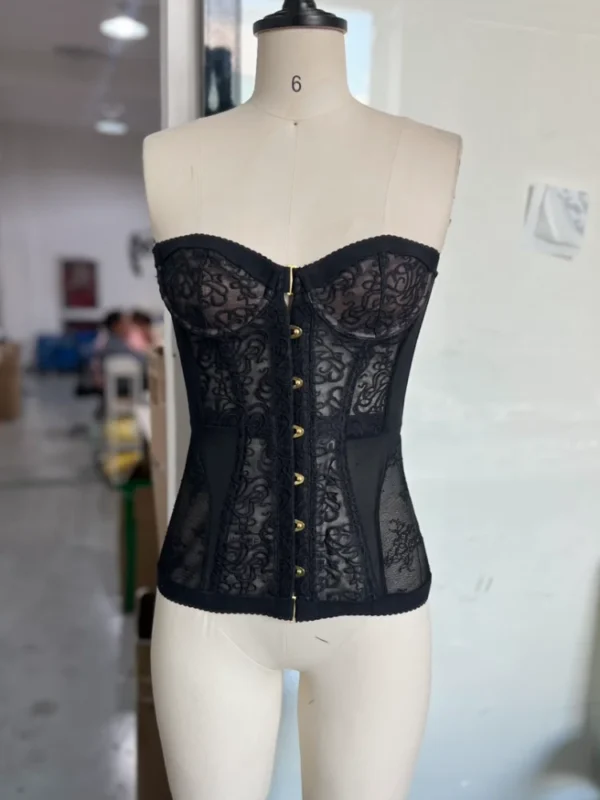 Spicy Girl Sexy Tight Corset Lace Hollow Sleeveless Strapless Top - Image 6