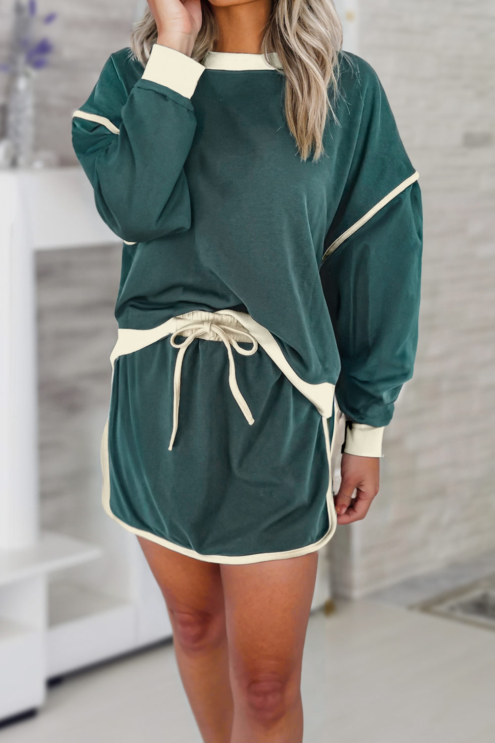 Evergreen Color Contrast Loose Pullover and Lace-up Waist Skort Set - Image 6