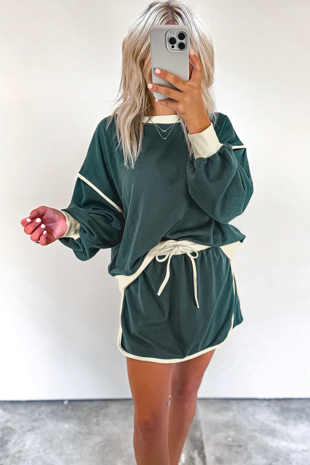 Evergreen Color Contrast Loose Pullover and Lace-up Waist Skort Set - Image 7