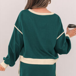 Evergreen Color Contrast Loose Pullover and Lace-up Waist Skort Set