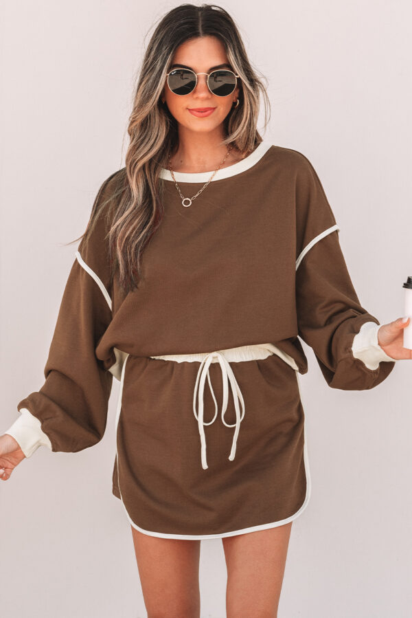 Coffee Color Contrast Loose Pullover and Lace-up Waist Skort Set