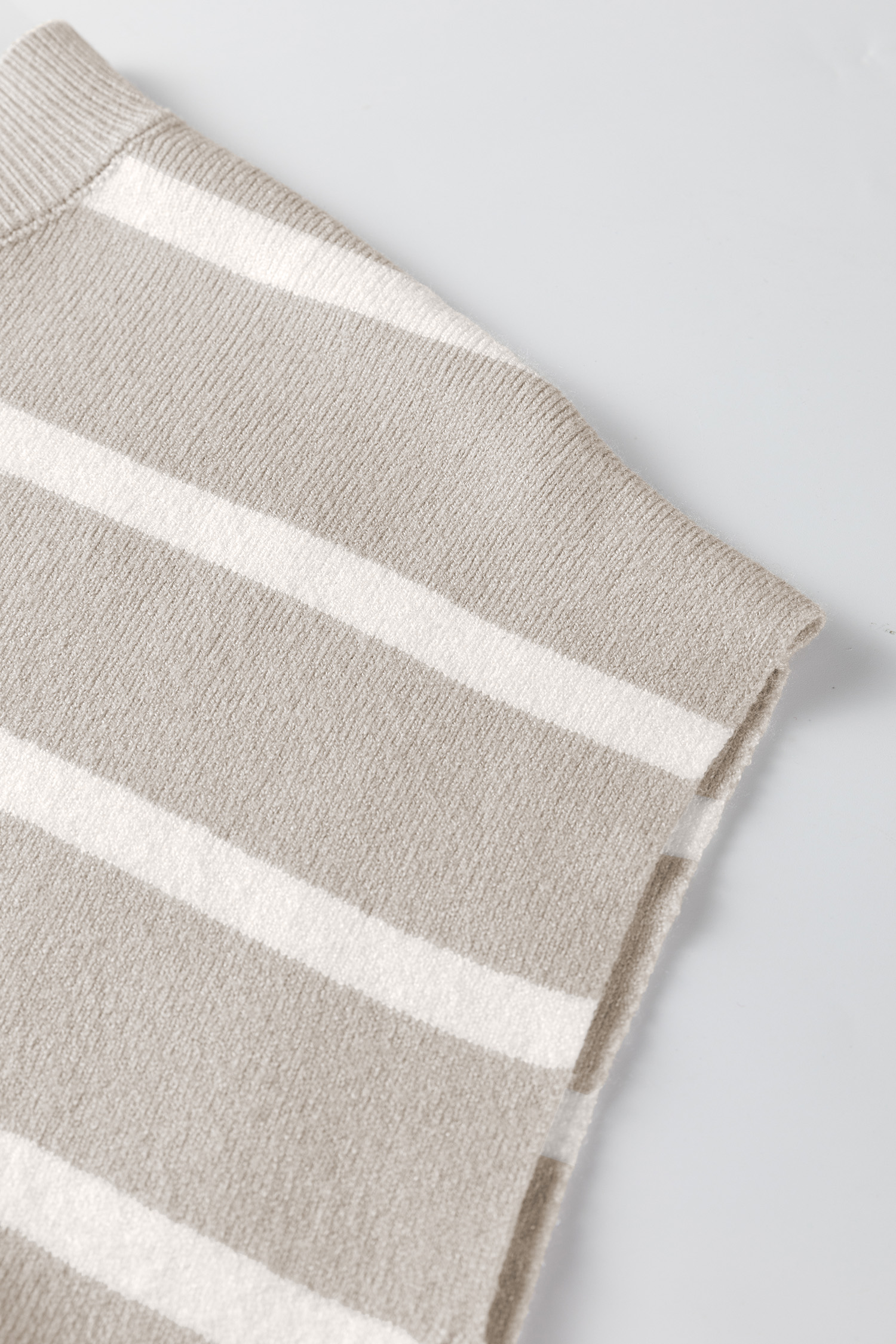 Parchment Side Slits Crewneck Short Sleeve Sweater Tee - Image 15