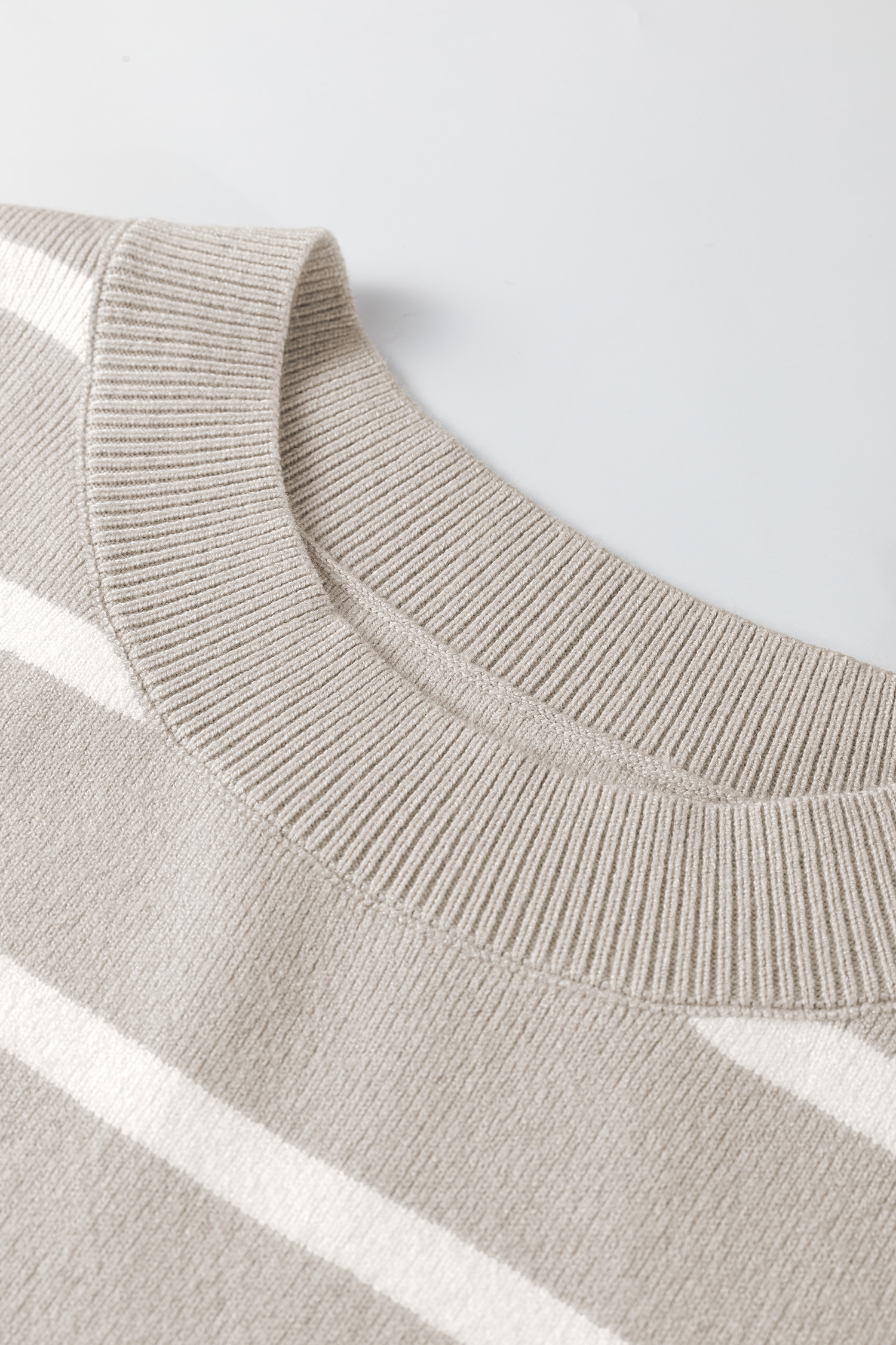 Parchment Side Slits Crewneck Short Sleeve Sweater Tee - Image 16