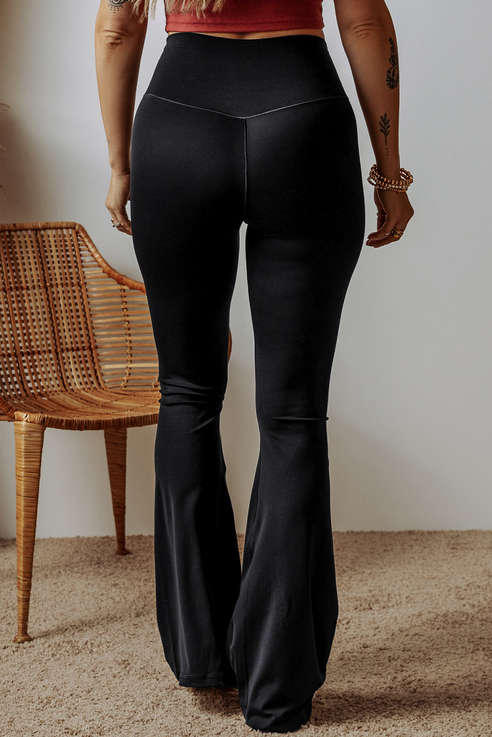 Black V Shape High Waist Flared Leggings - Image 2