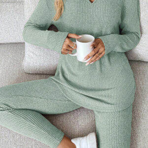 91680000-a1a46a0c31c93045.jpg Grass Green Ribbed Notched Neck Knit Long Sleeve Leggings Two Pieces Lounge Set