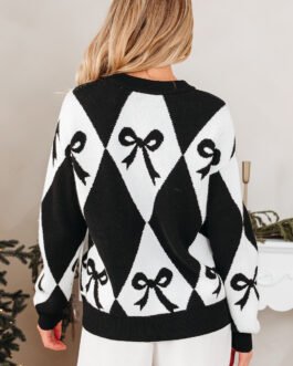 Black Bow Print 2-tone Rhombus Knit Loose Sweater