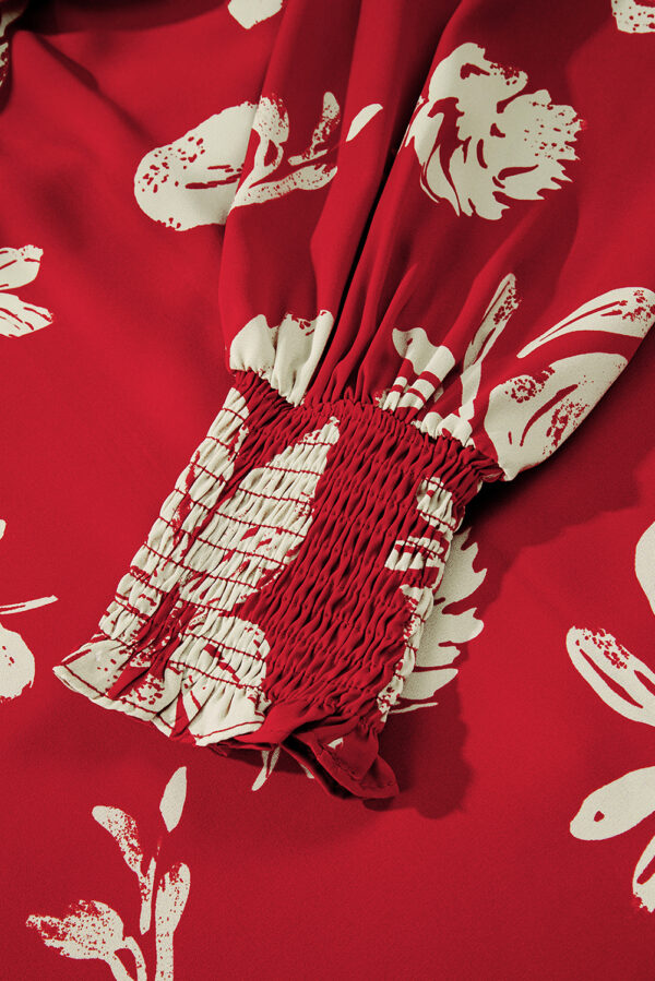 Red Contrast Tied Neck Shirred Puff Sleeve Flower Blouse