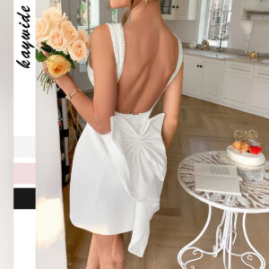 Make every entrance unforgettable with this elegant luxury bow slim-fit evening dress. The flattering body-contouring silhouette highlights your natural curves with sophistication. The stylish bow detail adds a refined and feminine touch perfect for special occasions. Ideal for parties, celebrations, and glamorous evening events. Limited pieces available for exclusive fashion lovers.