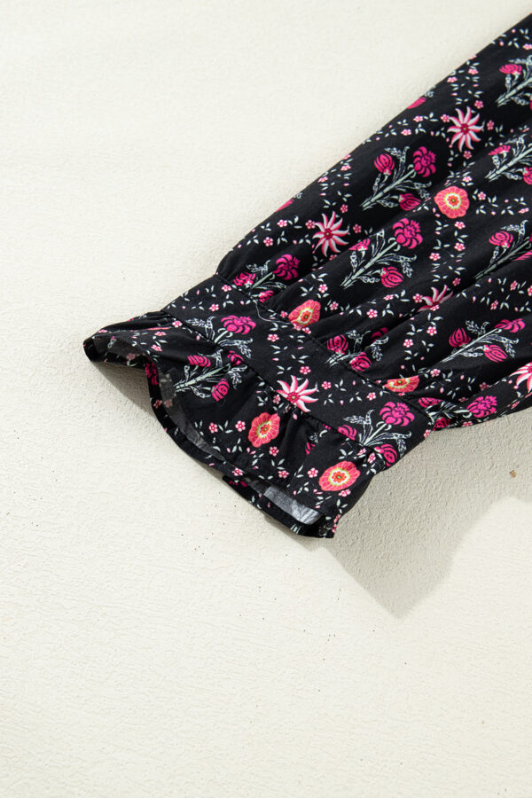 Black Contrast V Neckline Bracelet Sleeve Vintage Floral Blouse