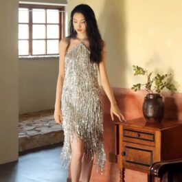 Luxury Silver Paillette Engagement & Party Dress – Premium Dinner Wear