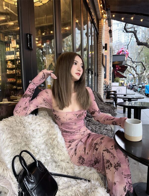 Sweet and spicy style, elegant and sexy, fitted pencil dress for womenslimming and flattering, long sleeve, high waist, autumn and spring new style