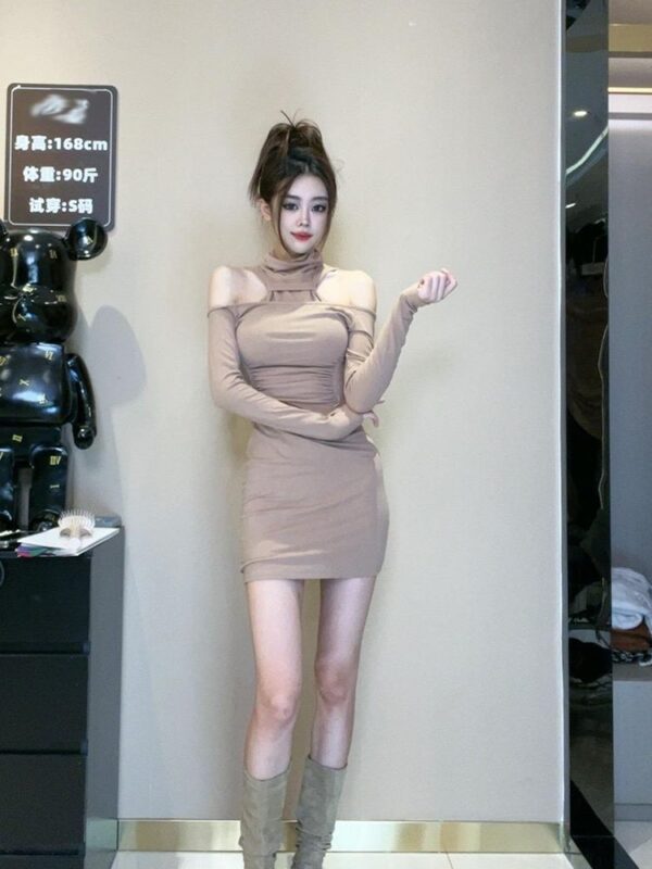 Sexy Autumn/Winter Black Slim Fit Bodycon Dress with Off-Shoulder Choker Long Sleeve Underwear Dress