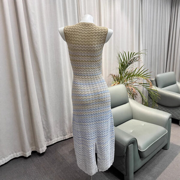 French Style Blue Gradient Mesh Sleeveless Slim Fit Vacation Knit Dress