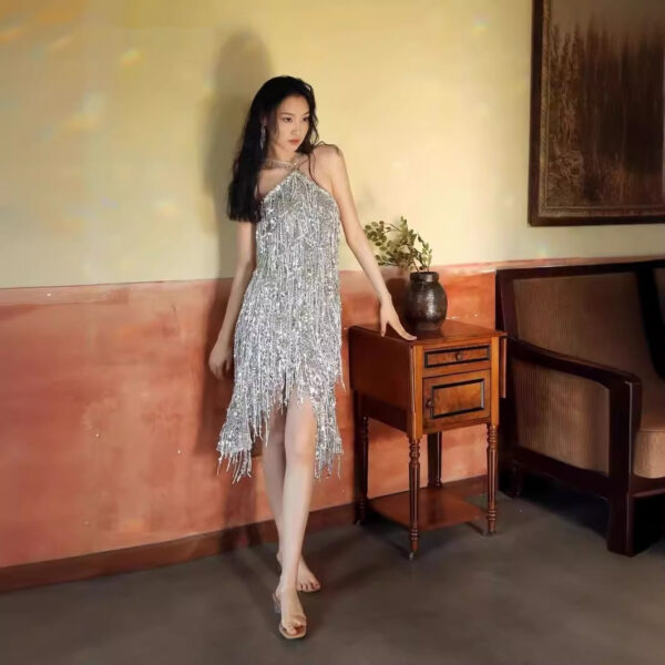 Luxury Silver Paillette Engagement & Party Dress – Premium Dinner Wear