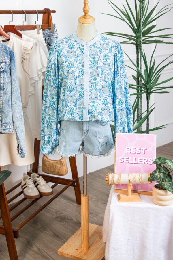 Sky Blue Paisley Print Puff Sleeve Loose Shirt