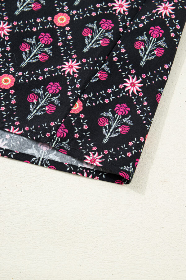 Black Contrast V Neckline Bracelet Sleeve Vintage Floral Blouse