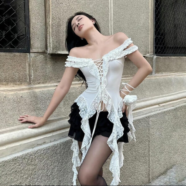 Womens Fashionable Sexy Slim-Fit Cutout Midriff-Exposed T-Shirt