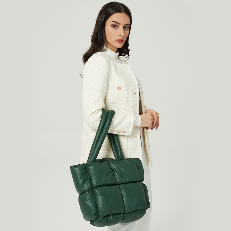 winter-new-simple-design-pure-color-soft-small-square-filling-one-shoulder-handbag