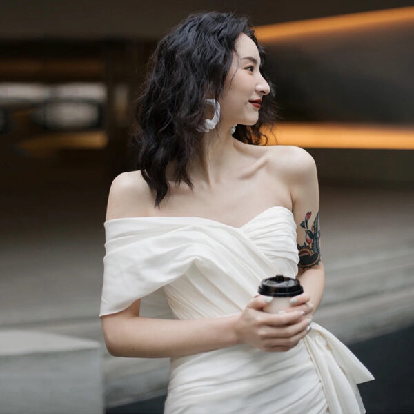 Light Short Wedding Gown – Elegant Bridal Dress for Women