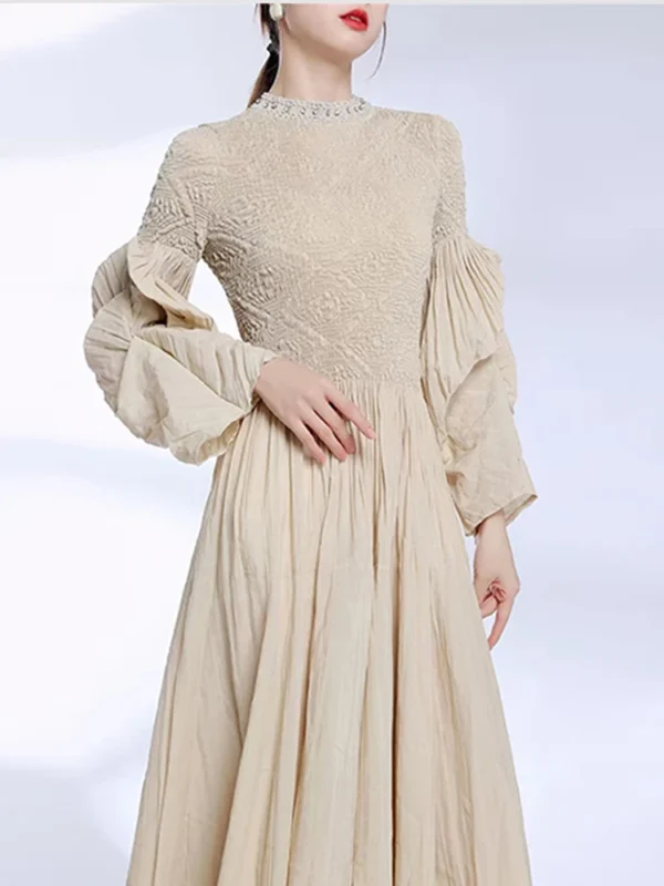 565302291 Pleated Round Collar Beading Dress