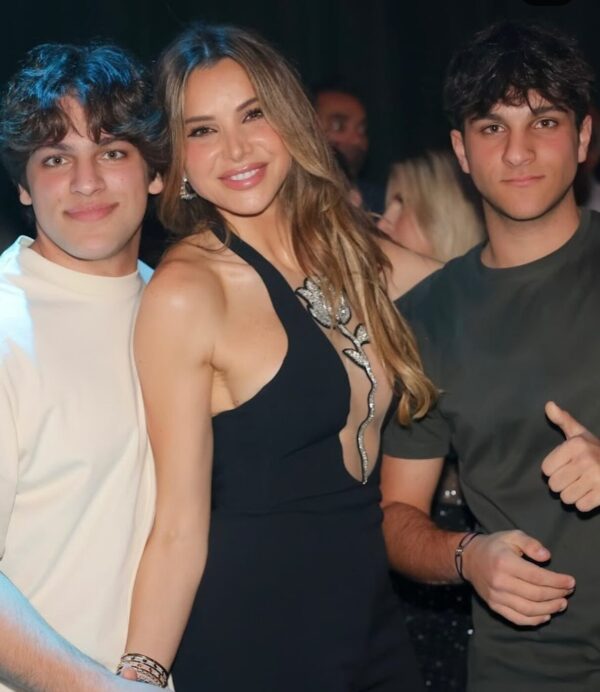 5f554809-a64b-454b-a22e-8ee847d6ebc5.jpg Halter Deep V Diamond Rose Tight Jumpsuit Party Dress