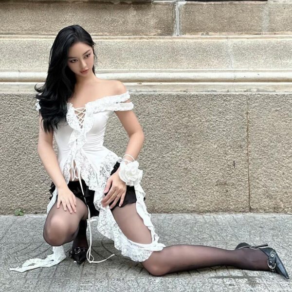 Womens Fashionable Sexy Slim-Fit Cutout Midriff-Exposed T-Shirt