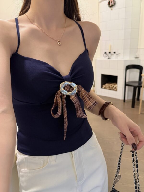 73c608b0-0e41-41eb-9783-4cf7268f5edf.jpg Womens Fashionable Bow-Knot Slim-Fit Halter Neck Camisole