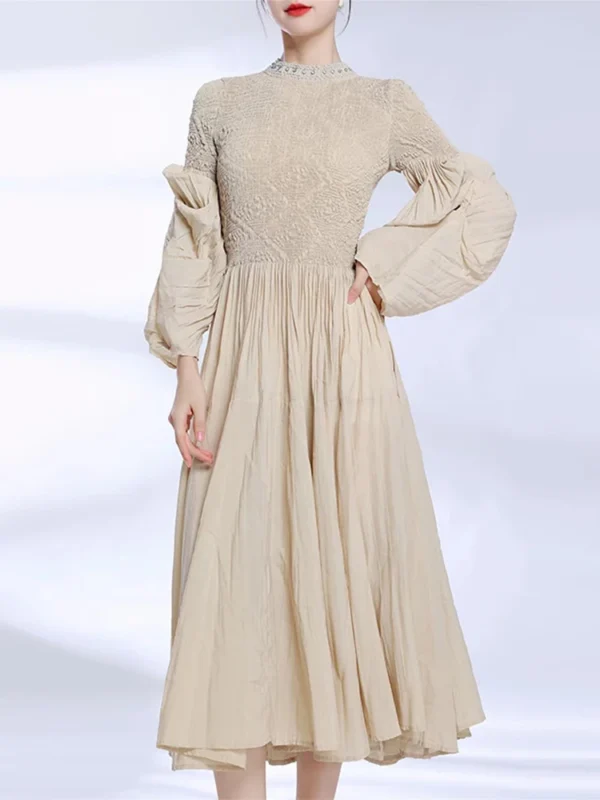 565302287 Pleated Round Collar Beading Dress