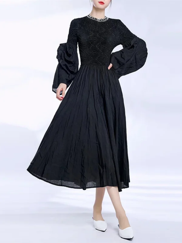 565302289 Pleated Round Collar Beading Dress