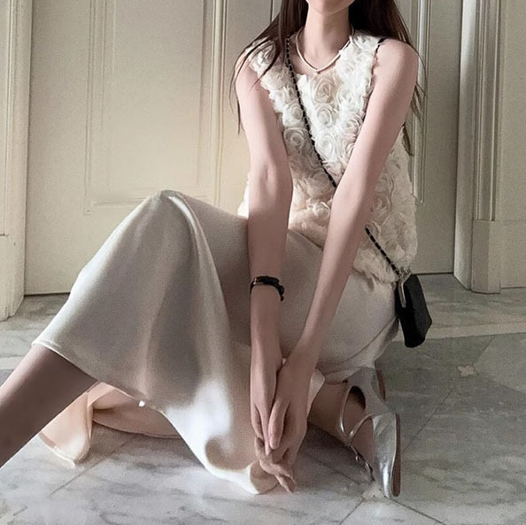 Sleeveless French 3D Rose Tank Top