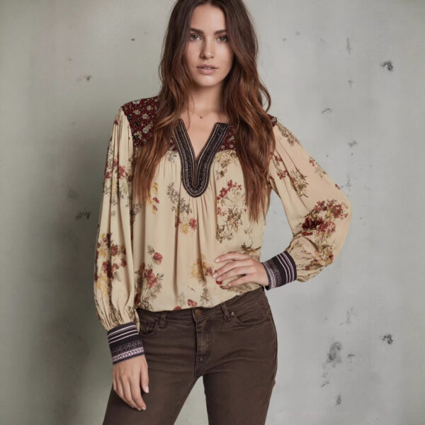 V-Neck Lace-Patchwork Long-Sleeve Floral Print Womens T-Shirt