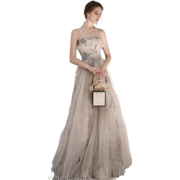Spring and summer long banquet evening dress