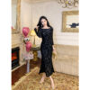 A Light Luxury And Elegant Lace Dress That Wraps Around The Buttocks