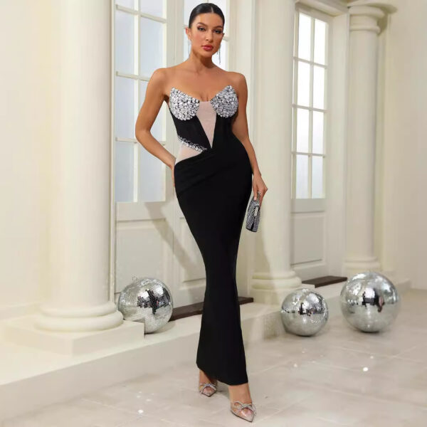 Fashionable sexy V-neck diamond chest cup mesh backless bandage dress