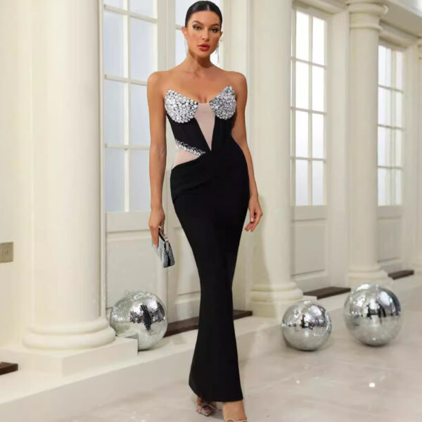 Fashionable sexy V-neck diamond chest cup mesh backless bandage dress