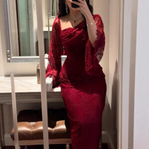 Elegant Lace Beaded Fitted Evening Dress