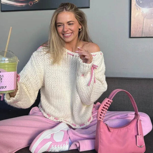 fashionable long sleeved loose knit sweater top