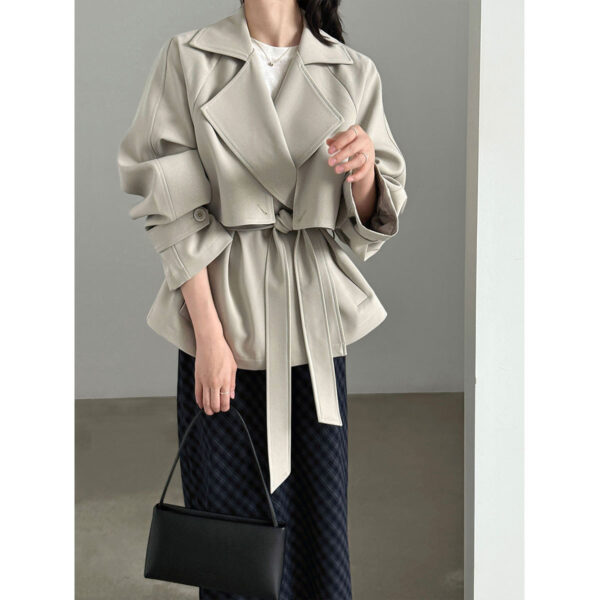 British Style Belted Waist Flip Collar Trench Coat for Elegant Chic Look