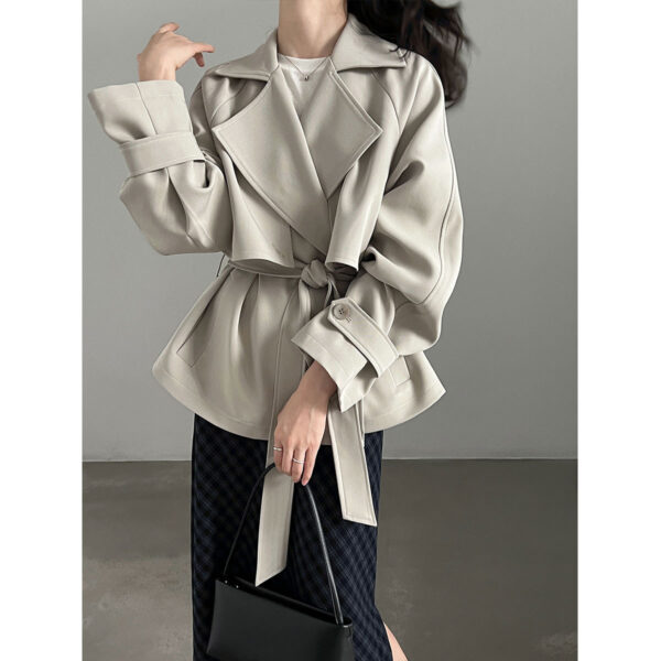 British Style Belted Waist Flip Collar Trench Coat for Elegant Chic Look